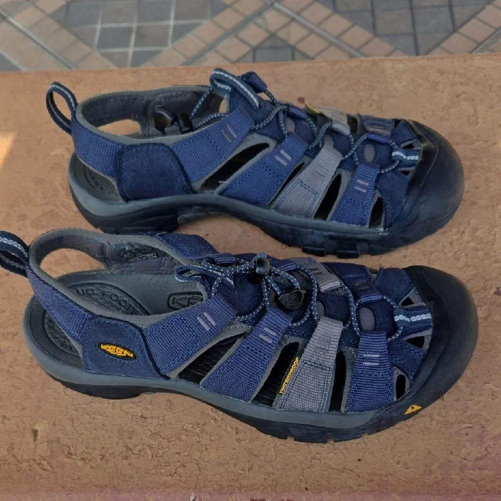 🌴 Keen Newport H2 Navy & Gray Water Hiking Outdoor Sport Sandals Size 10
